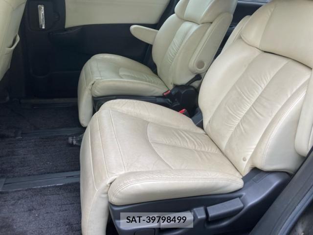 Nissan ELGRAND 2010-12 7218068-11
