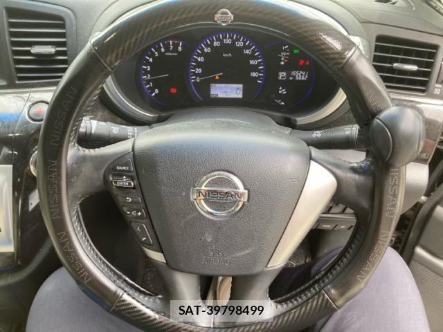 Nissan ELGRAND 2010-12 7218068-12