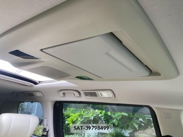Nissan ELGRAND 2010-12 7218068-18