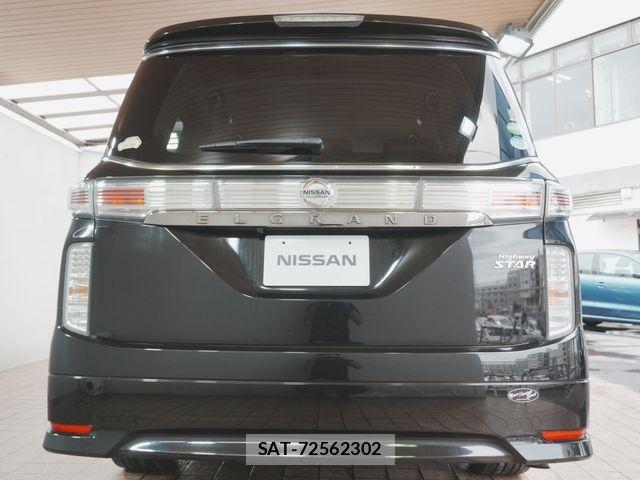 Nissan ELGRAND 2016-12 7218088-9