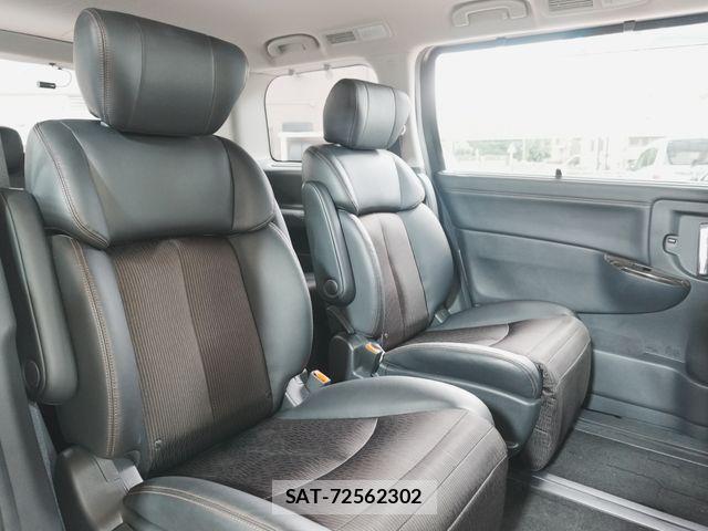 Nissan ELGRAND 2016-12 7218088-21