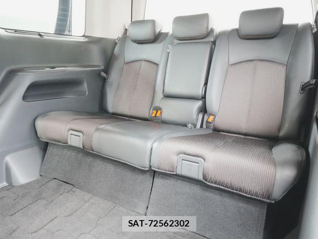 Nissan ELGRAND 2016-12 7218088-24