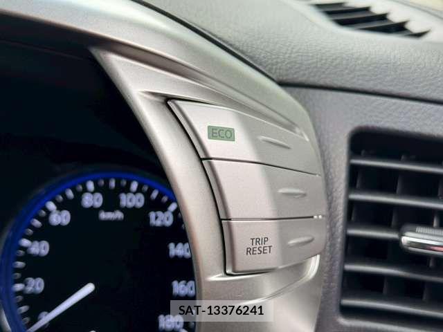 Nissan ELGRAND 2019-01 7218094-13