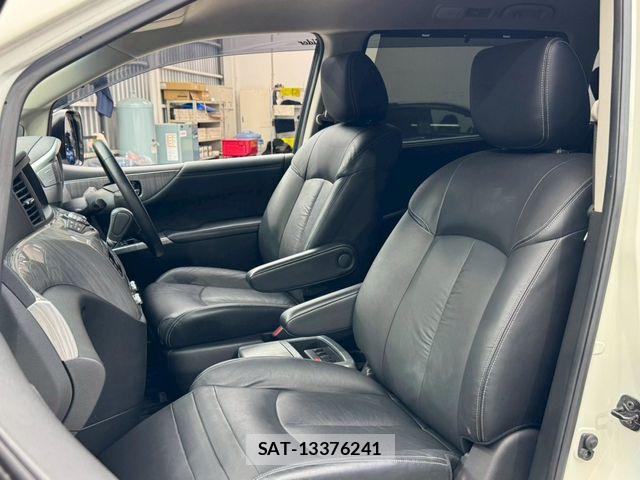 Nissan ELGRAND 2019-01 7218094-17