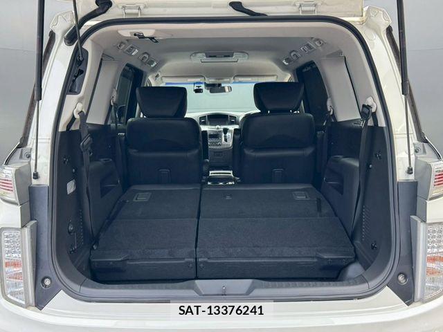 Nissan ELGRAND 2019-01 7218094-23