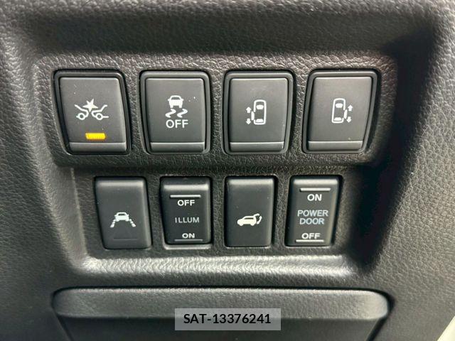 Nissan ELGRAND 2019-01 7218094-8
