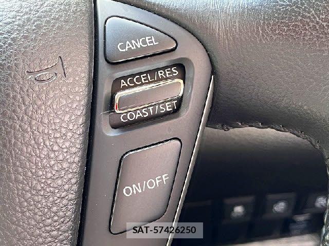 Nissan ELGRAND 2018-01 7218090-11