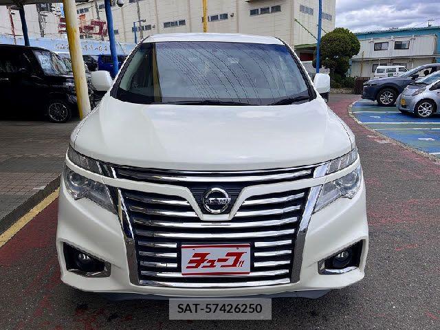 Nissan ELGRAND 2018-01 7218090-12