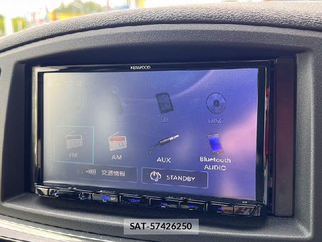 Nissan ELGRAND 2018-01 7218090-14