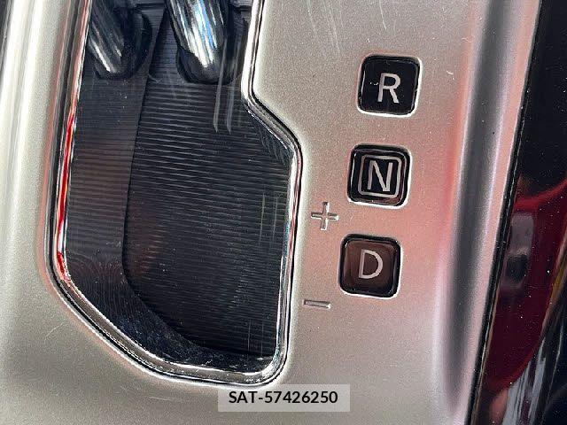 Nissan ELGRAND 2018-01 7218090-18