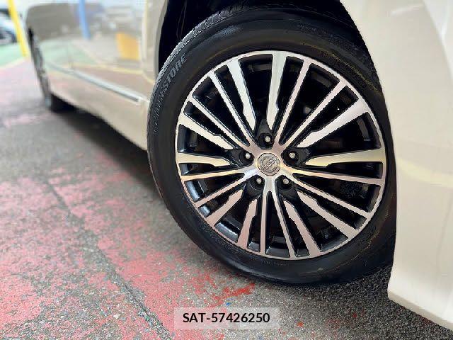 Nissan ELGRAND 2018-01 7218090-24