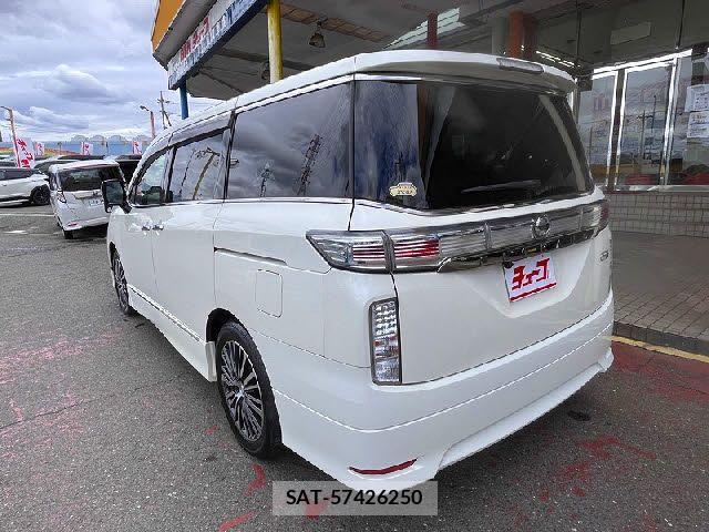 Nissan ELGRAND 2018-01 7218090-8