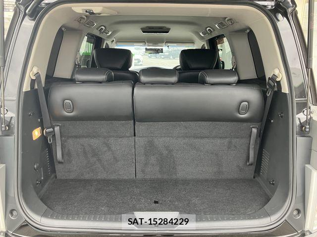 Nissan ELGRAND 2012-02 7218082-10