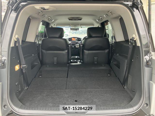 Nissan ELGRAND 2012-02 7218082-12