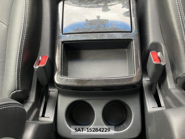 Nissan ELGRAND 2012-02 7218082-20