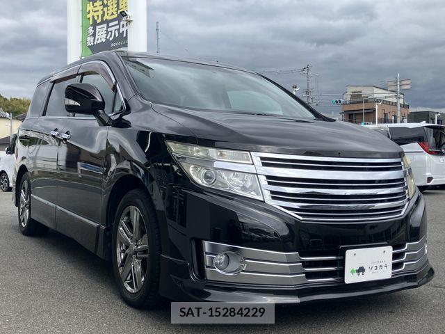 Nissan ELGRAND 2012-02 7218082-25