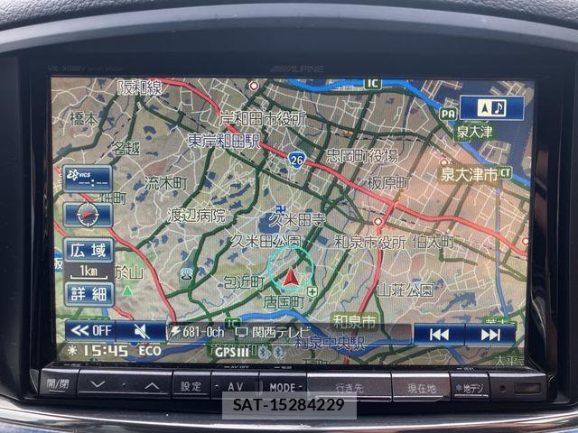 Nissan ELGRAND 2012-02 7218082-3