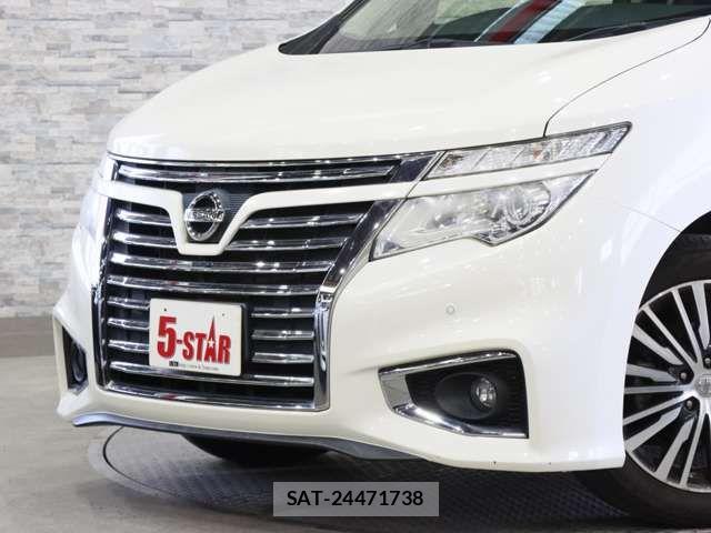 Nissan ELGRAND 2017-05 7218087-17