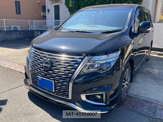 Nissan ELGRAND 2023-05 7218097-0