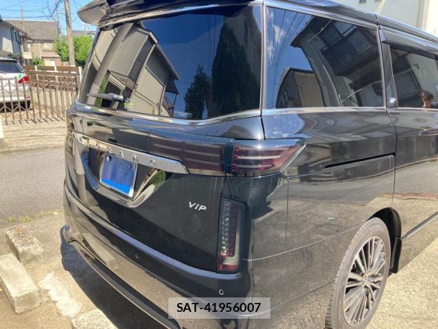 Nissan ELGRAND 2023-05 7218097-2