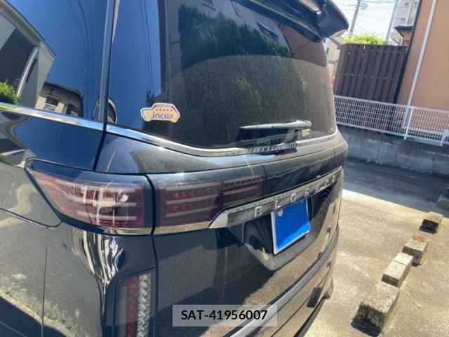 Nissan ELGRAND 2023-05 7218097-3