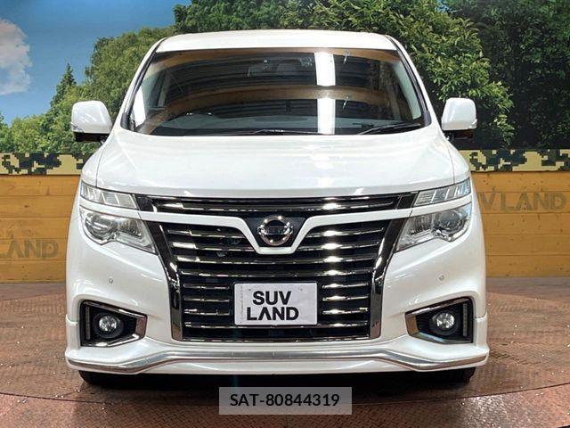Nissan ELGRAND 2015-03 7218084-13