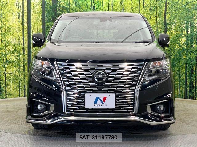 Nissan ELGRAND 2021-11 7218093-15