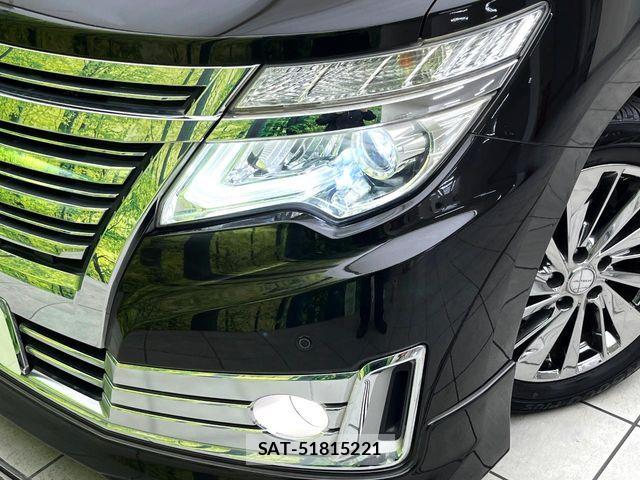 Nissan ELGRAND 2014-03 7218083-12
