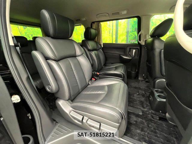 Nissan ELGRAND 2014-03 7218083-8