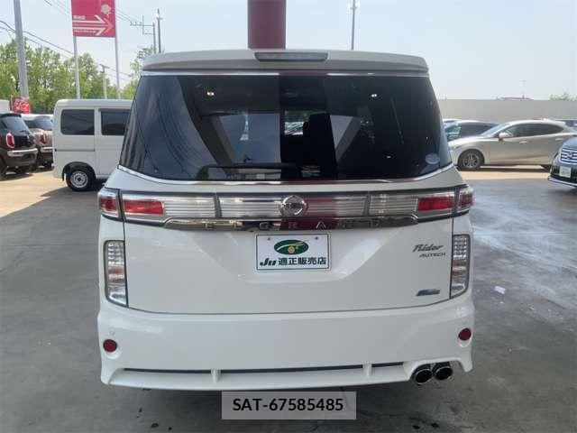 Nissan ELGRAND 2012-02 7218067-9
