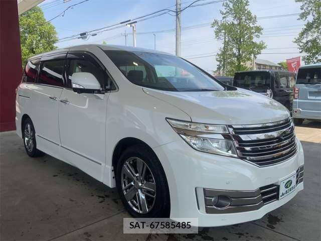 Nissan ELGRAND 2012-02 7218067-12