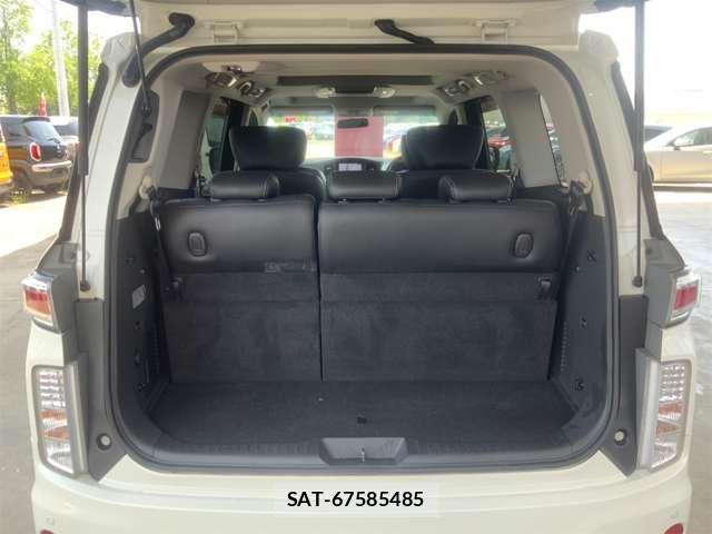 Nissan ELGRAND 2012-02 7218067-16