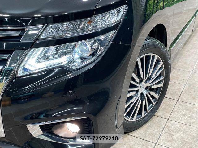 Nissan ELGRAND 2019-11 7218096-12