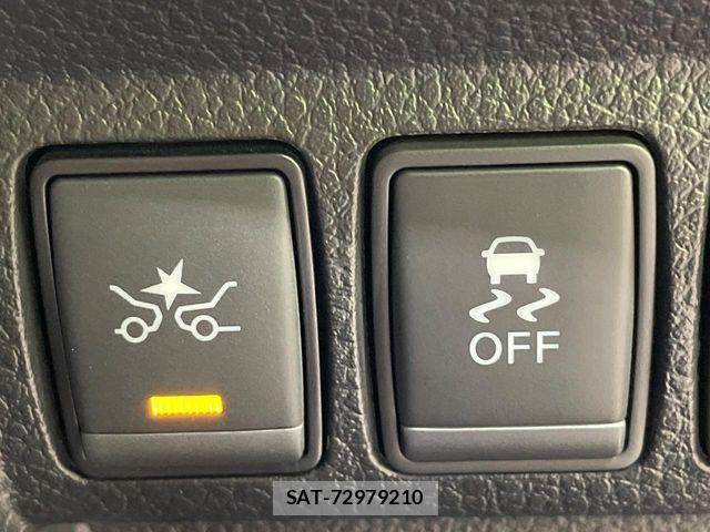 Nissan ELGRAND 2019-11 7218096-5