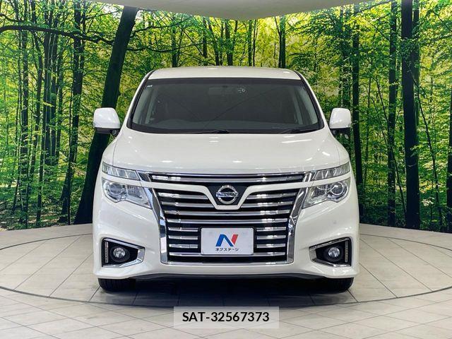 Nissan ELGRAND 2014-02 7218081-14