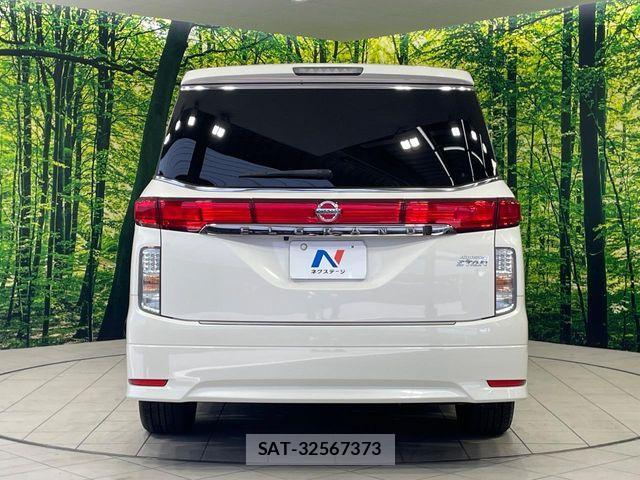 Nissan ELGRAND 2014-02 7218081-15