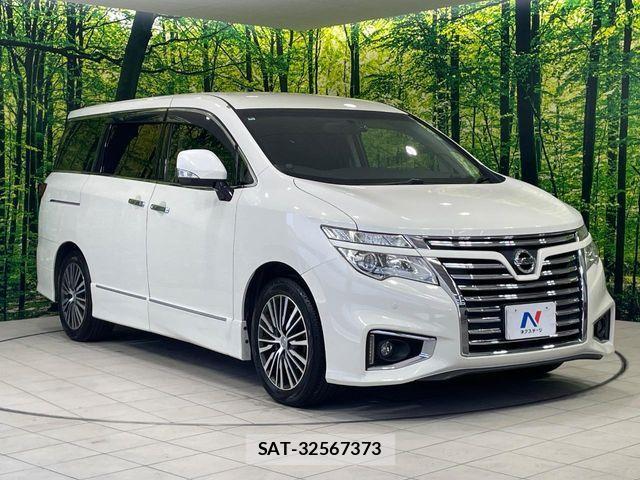 Nissan ELGRAND 2014-02 7218081-16