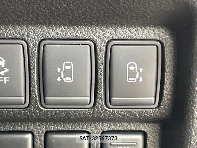 Nissan ELGRAND 2014-02 7218081-4