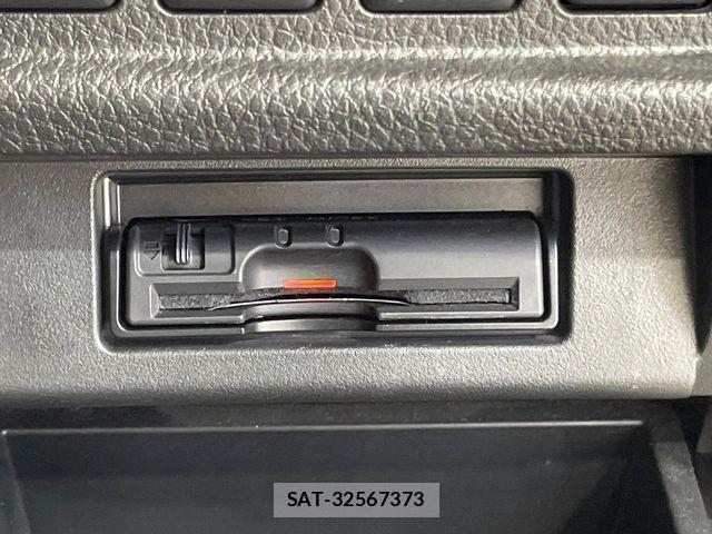 Nissan ELGRAND 2014-02 7218081-6