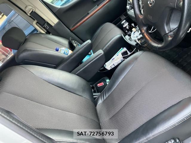 Nissan ELGRAND 2005-07 7218061-4