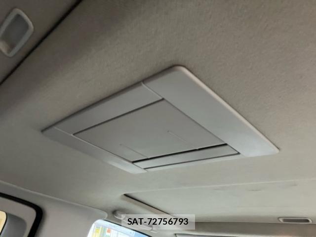 Nissan ELGRAND 2005-07 7218061-7