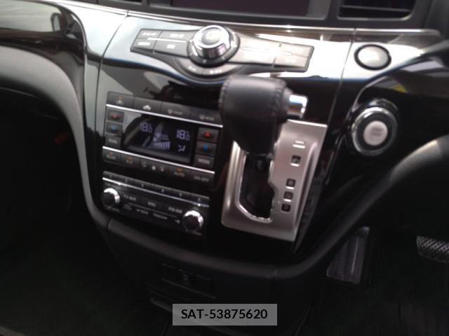 Nissan ELGRAND 2015-09 7218085-14
