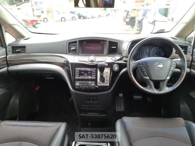 Nissan ELGRAND 2015-09 7218085-2