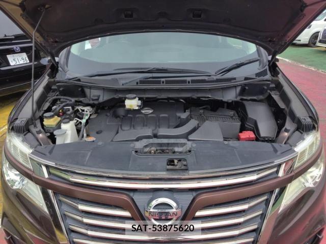 Nissan ELGRAND 2015-09 7218085-29