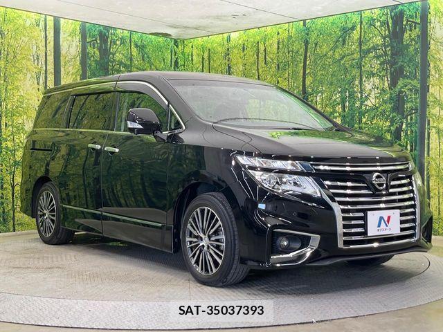 Nissan ELGRAND 2015-03 7250706-16