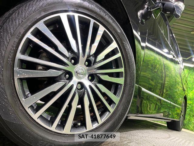 Nissan ELGRAND 2016-04 7250709-12