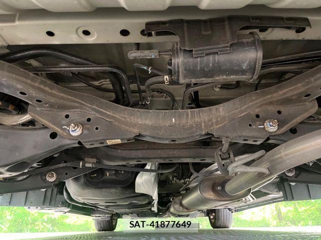 Nissan ELGRAND 2016-04 7250709-18