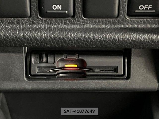 Nissan ELGRAND 2016-04 7250709-6