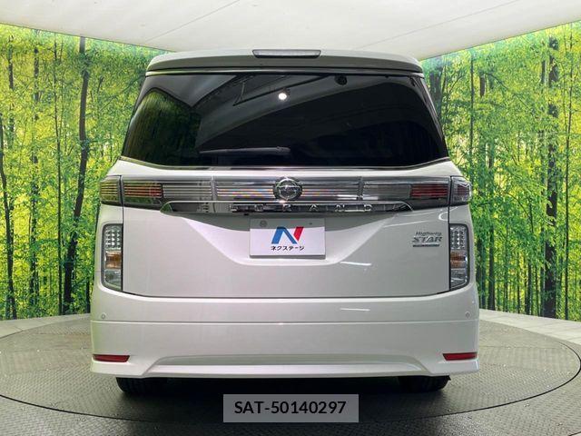 Nissan ELGRAND 2017-09 7250702-15