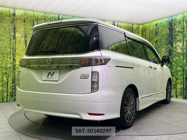 Nissan ELGRAND 2017-09 7250702-17